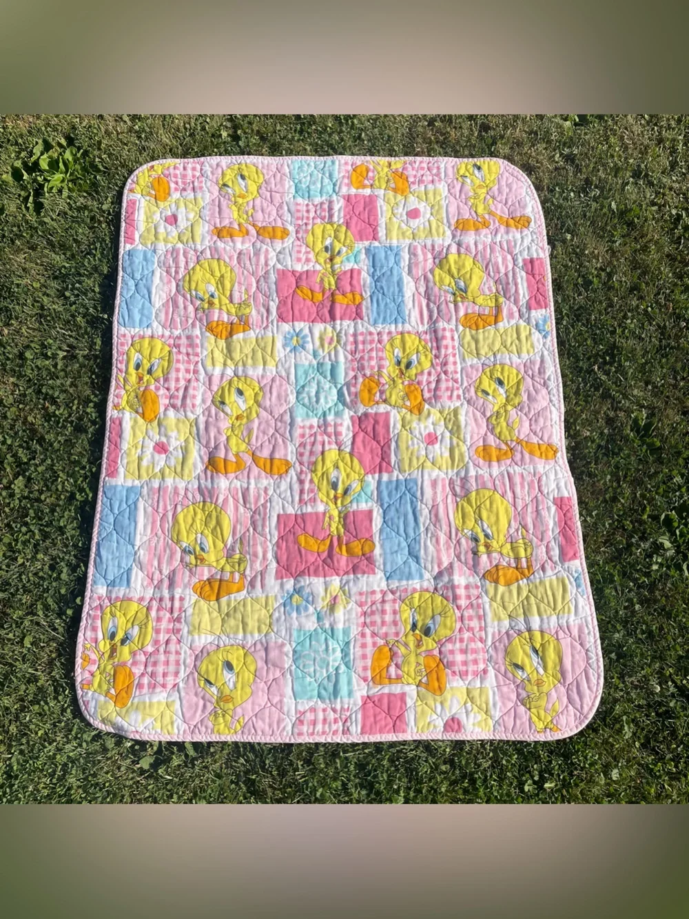 Vintage 1997 Looney Tunes Tweety Bird Quilted Pastel Baby Crib Blanket Y2K
